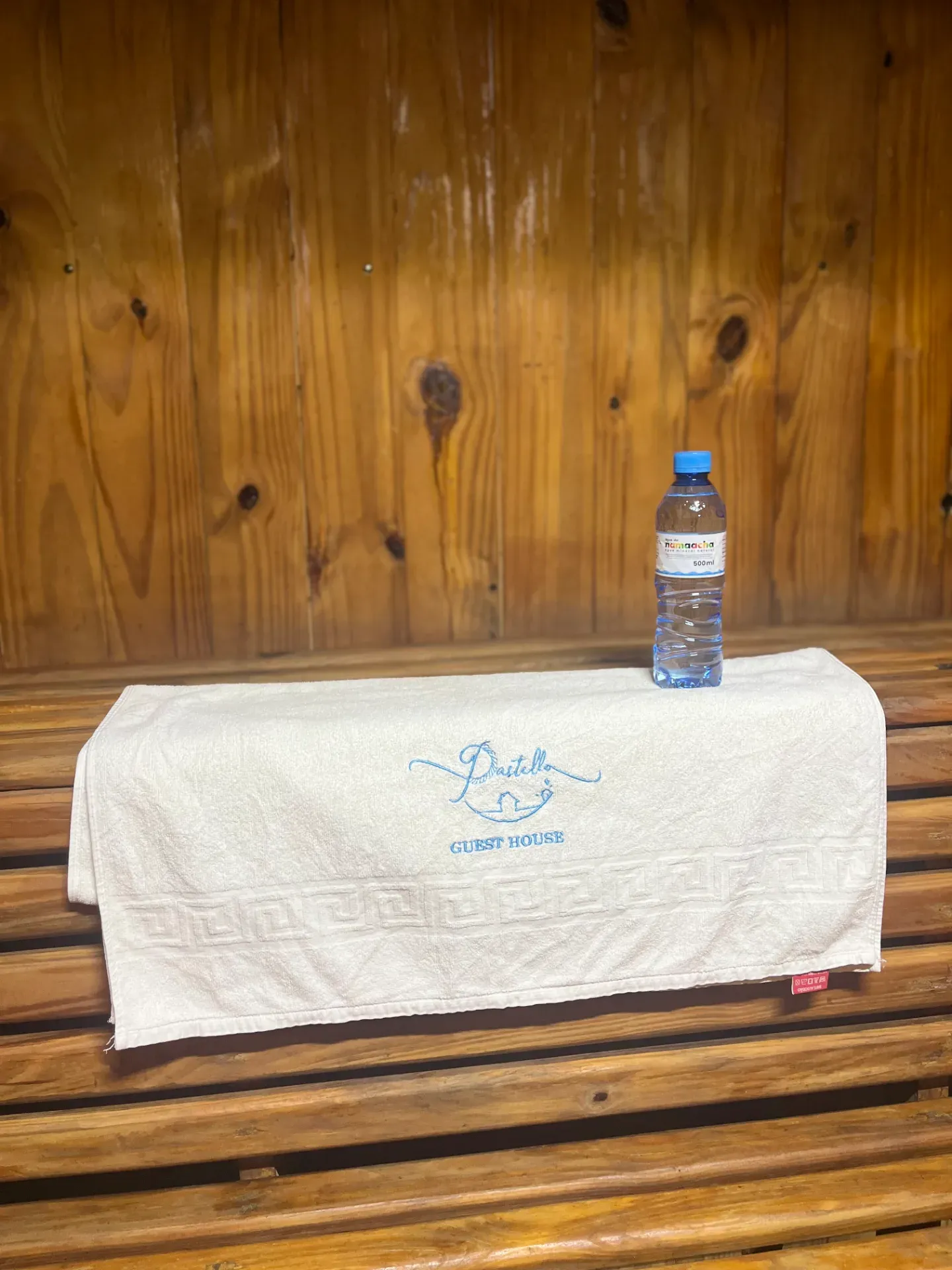 Pastello guest room